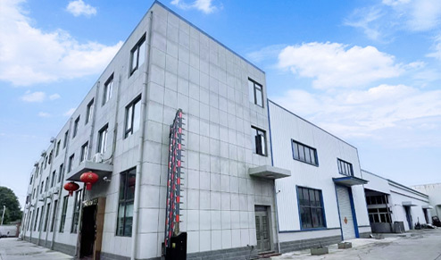 <p>揚(yáng)州信之諾機(jī)械有限公司是中國飲料工業(yè)協(xié)會，中國酒業(yè)協(xié)會，中國食品工業(yè)協(xié)會啤酒專業(yè)委員會會員單位。公司地處京杭大運(yùn)河畔，千年古驛高郵城南工業(yè)區(qū)。</p><p>公司自創(chuàng)辦以來堅(jiān)持以“質(zhì)量是企業(yè)的生命”的服務(wù)理念，為啤酒、黃酒、白酒、調(diào)味品、飲料、生物化工等行業(yè)提供各種成套設(shè)備。受到了百事可樂、農(nóng)夫山泉、達(dá)利園、青島啤酒集團(tuán)、華潤啤酒集團(tuán)、燕京啤酒集團(tuán)、鎮(zhèn)江香醋、老大同、淘大醬油、古越龍山、會稽山黃酒等國內(nèi)外知名廠家的一致好評。本公司堅(jiān)持以專業(yè)/創(chuàng)新/誠信為宗旨，于全國各地新老客戶攜手合作共創(chuàng)美好未來。</p>
